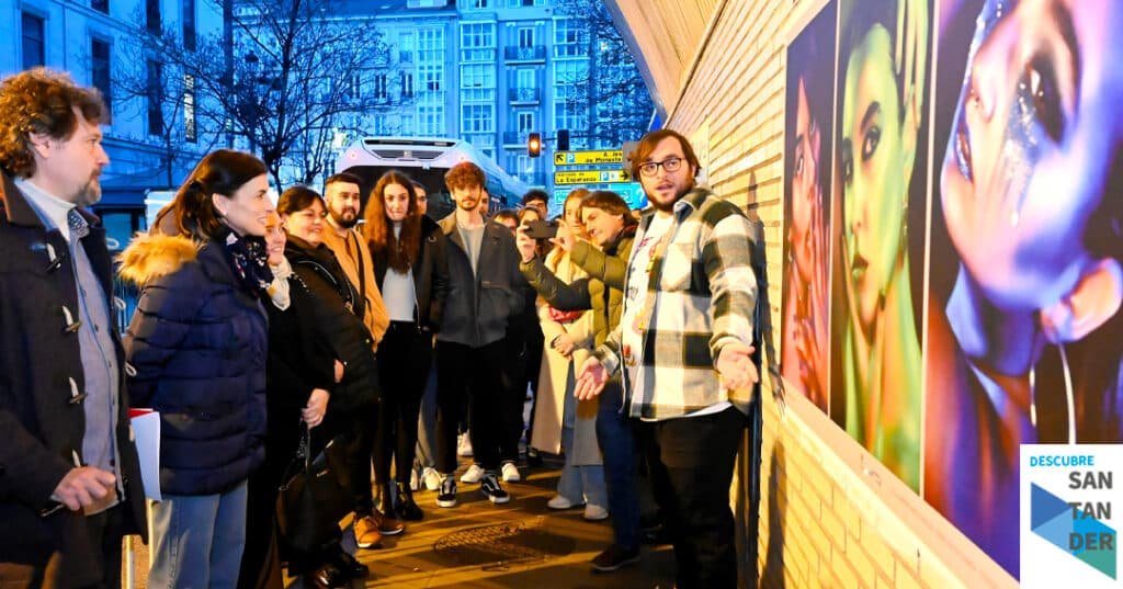 Noticias Santander Medio centenar de jóvenes talentos embellecen el Pasaje de Peña con sus creaciones