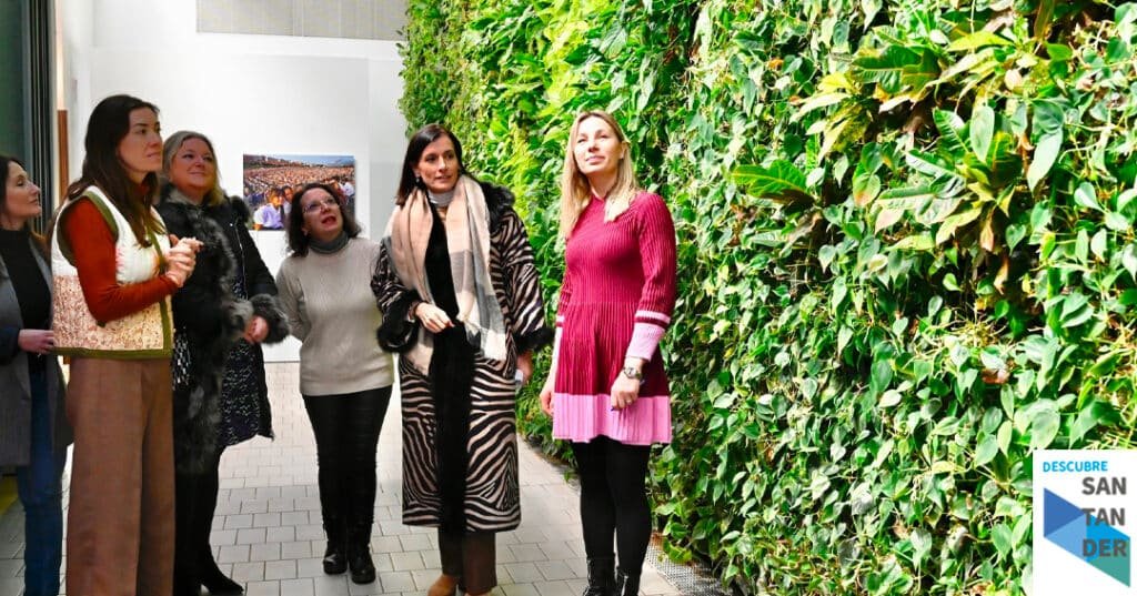 Noticias Santander Santander retoma el programa de visitas guiadas al jardín vertical de Tabacalera