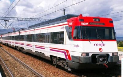Cesados dos responsables de Renfe y Adif por el error de los trenes de Cantabria