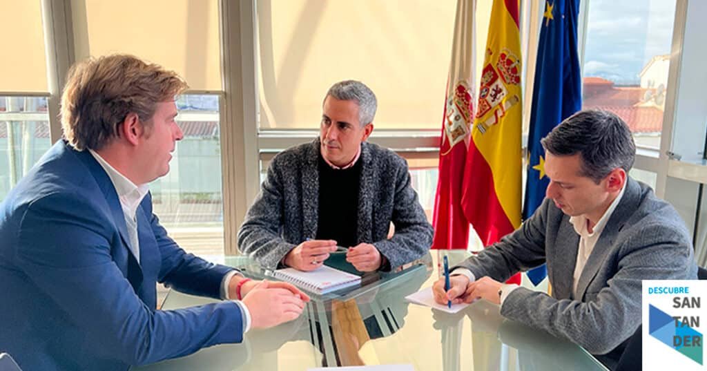 Noticias Santander Zuloaga y Diestro estudian vías de colaboración para construir un nuevo pabellón en Reocín