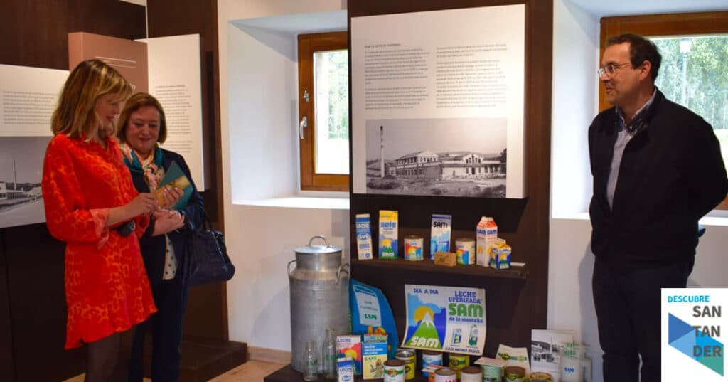 Noticias Santander Andía Lácteos dona al Centro de Interpretación del Valle de Piélagos envases de productos elaborados a lo largo de su historia en la planta de Renedo