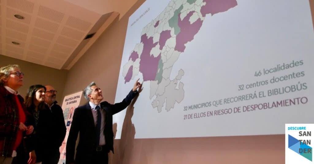 Noticias Santander El Bibliobús comenzará a funcionar este verano con 16 rutas mensuales que recorrerán 46 localidades y 32 centros docentes de Cantabria