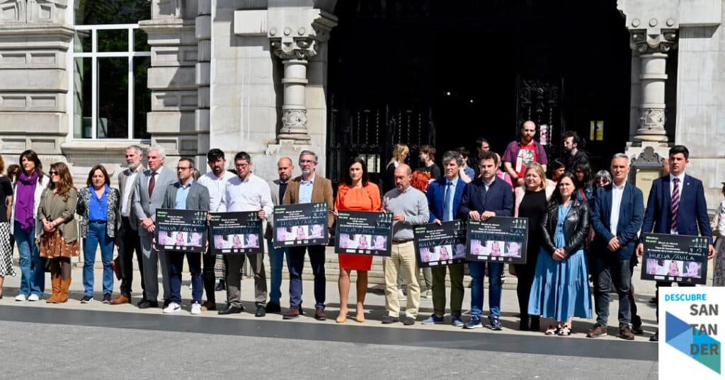 Noticias Santander Santander guarda un minuto de silencio en repulsa por el asesinato de dos mujeres en Huelva y Ávila