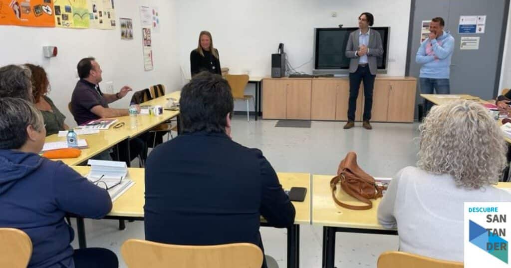 Noticias Santander Soberón y Suárez visitan a los participantes en la lanzadera de empleo