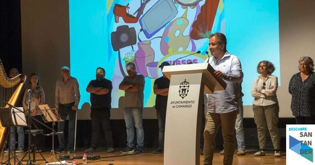 Noticias camargo Movellán da la bienvenida a los casi 300 alumnos de los cursos artísticos de la Vidriera