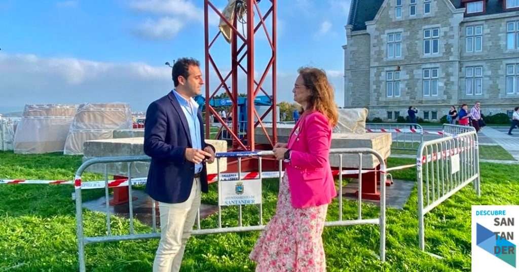 Noticias Santander El exterior del Palacio de la Magdalena acoge estos días un prototipo de aerogenerador fotovoltaico