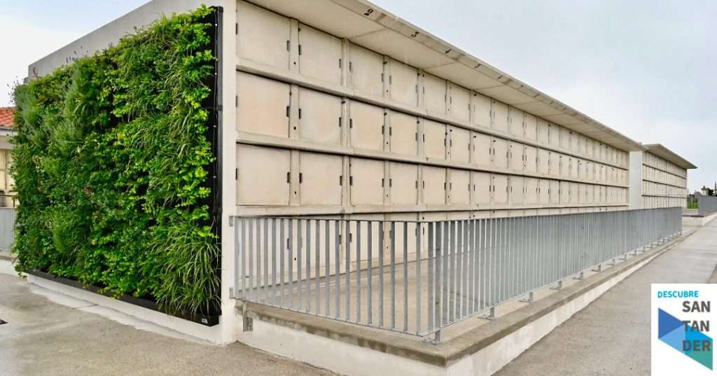 Noticias Santander Igual visita las nuevas naves de nichos del cementerio de Ciriego