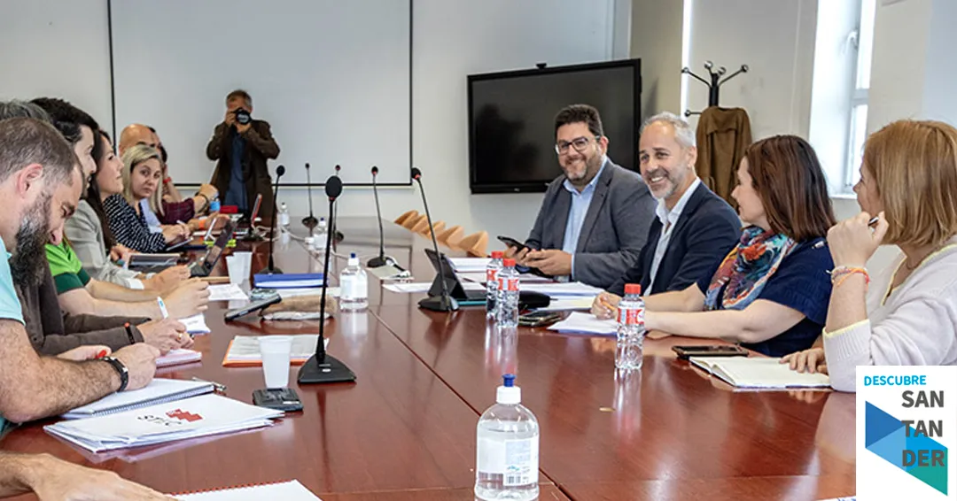 Educación lamenta el anuncio de huelga y mantiene vigente su propuesta de subida salarial de 180 euros mensuales y mejora de sexenios