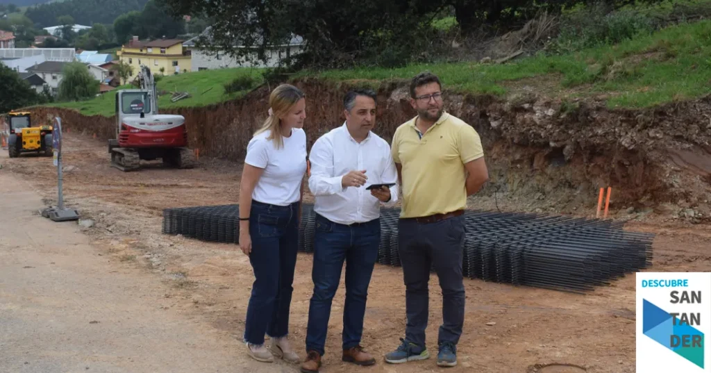 Noticias Piélagos Piélagos construye una nueva zona de estacionamiento en la calle Aurelio Díez de Renedo para solucionar un problema grave de seguridad vial y aparcamiento