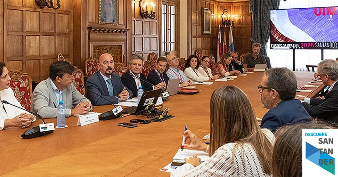 Pascual aboga por reorganizar el actual modelo sanitario que en su día fue pionero pero que se ha convertido en una reliquia que “no da más de sí”