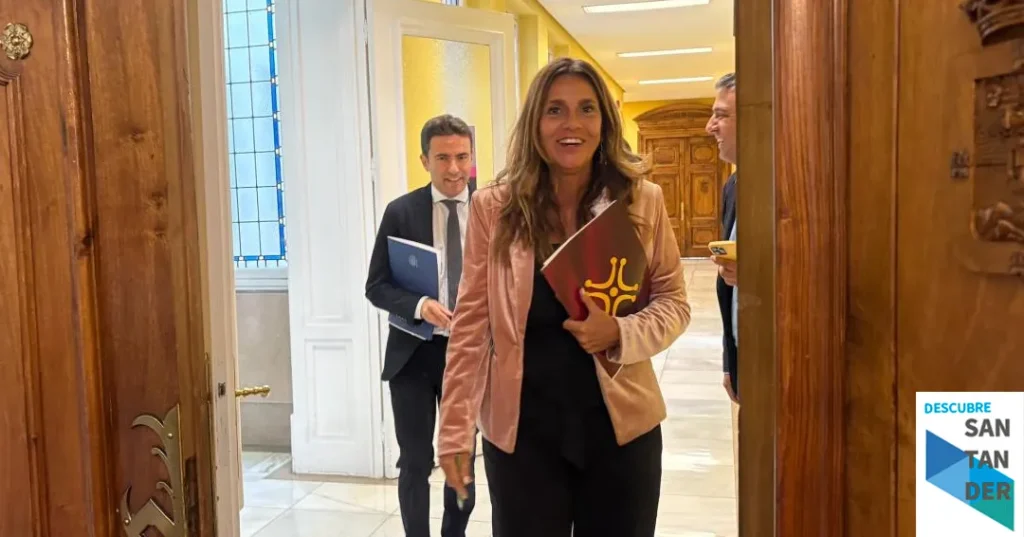Noticias Política Fernández Viaña advierte a Casares que Cantabria "no puede esperar más" la mejora de las infraestructuras del Estado