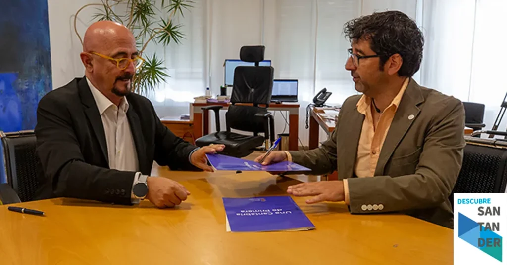 Noticias Cantabria Salud acuerda con los fisioterapeutas un plan de acción para para reconocer y visibilizar su labor en el sistema de salud y ampliar sus competencias