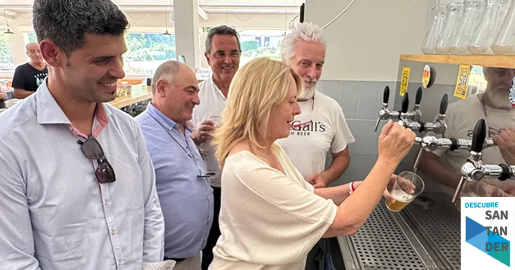 Noticias Cantabria Susinos elogia la elaboración de la cerveza artesanal DouGall's, una empresa cántabra "ejemplo de emprendimiento"