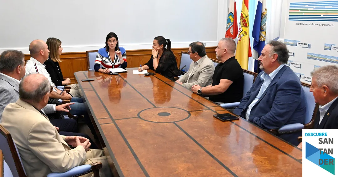 Igual propone conceder la Medalla de Oro al Colegio de Agentes Comerciales de Cantabria