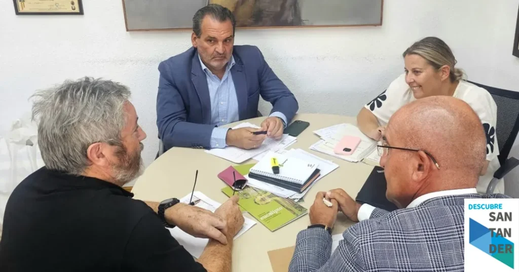 Noticias Torrelavega El Ayuntamiento de Torrelavega avanza en la planificación de nuevas acciones de dinamización comercial hasta final de año