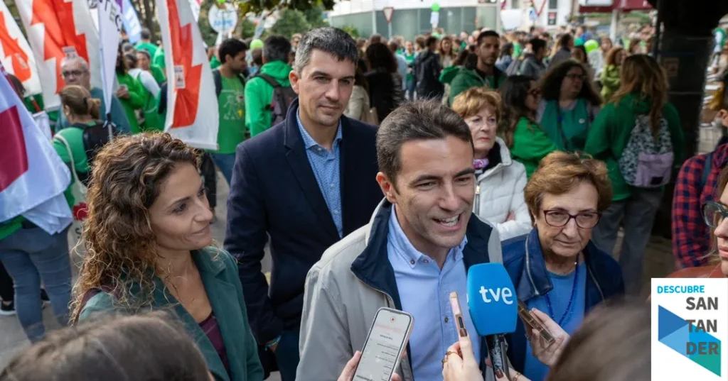 Noticas Cantabria Casares exige al Gobierno de Buruaga “dejar de tomar el pelo” a los docentes y negociar “en serio” por un acuerdo