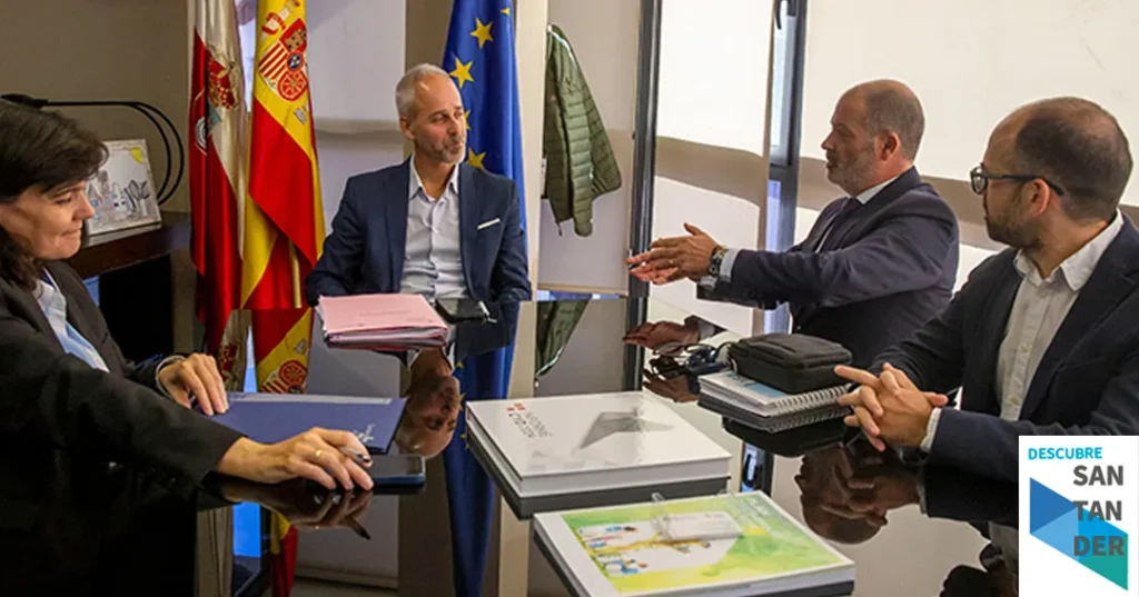 Noticias Santander Gobierno de Cantabria y UNEATLÁNTICO evalúan la marcha de planes conjuntos