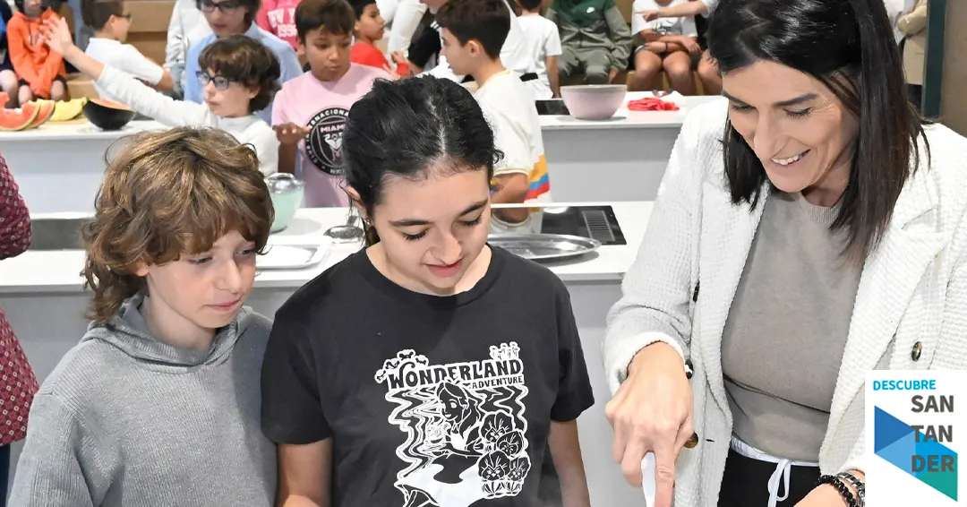 La ‘Cocina de la Plaza’ da inicio a su aula saludable con los alumnos del colegio Nueva Montaña