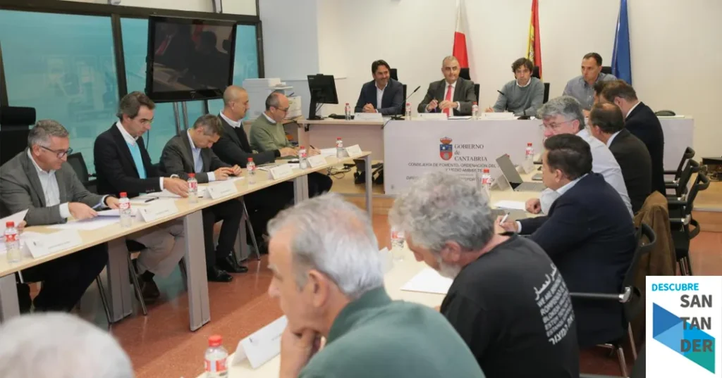 Noticias Santander López Estrada exige en la Mesa del Ferrocarril el estudio informativo de todos los tramos del tren Santander-Bilbao para asegurar su ejecución íntegra