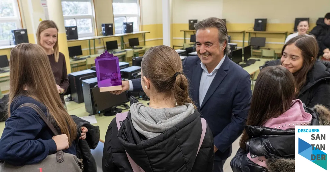 El Ayuntamiento de Camargo lanza la campaña ‘Mírate sin miedo’ con motivo del 25N