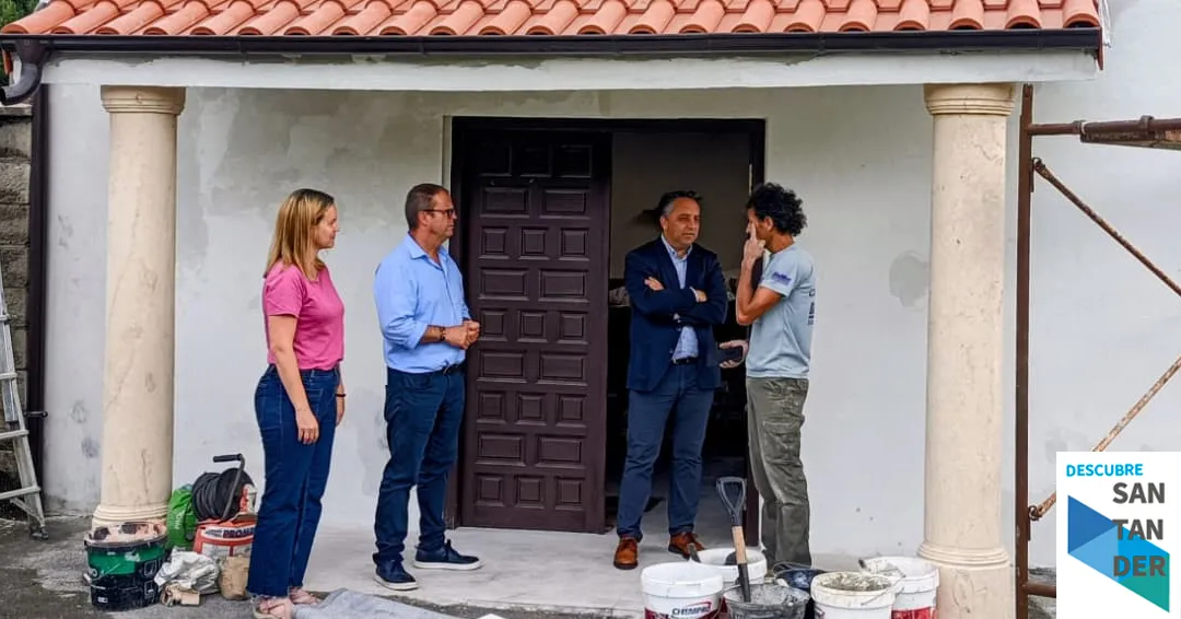 Piélagos finaliza la reparación del tejado y la entrada de la Ermita del Barrio de la Isla de Renedo
