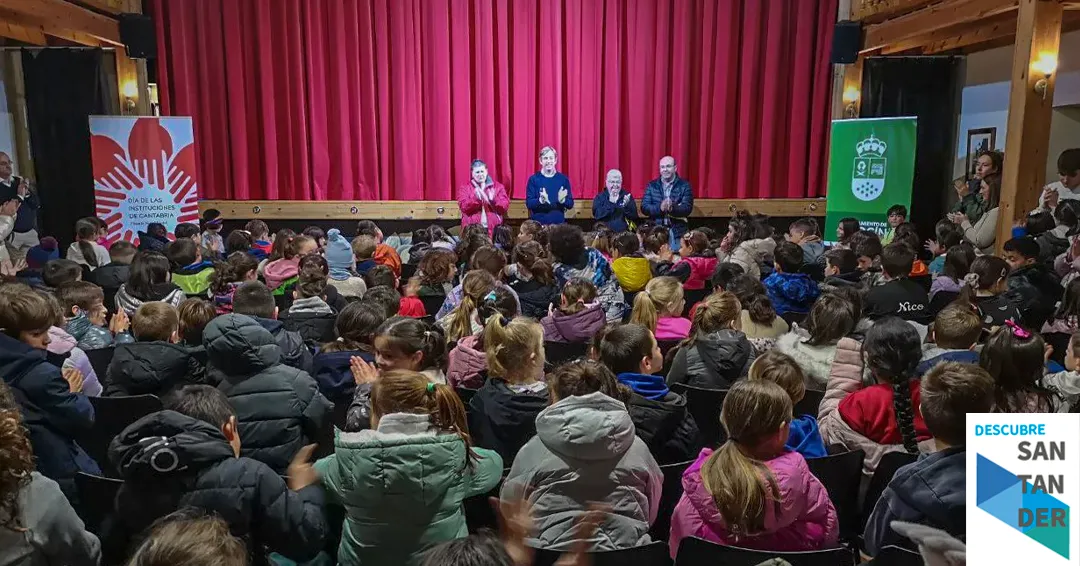 Reocín celebra el 25 de Noviembre con los escolares