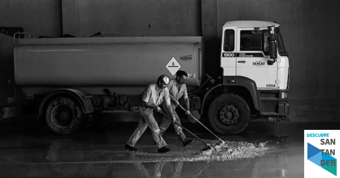 Eduardo García Escudero guiará una visita a la exposición del CDIS ‘Portuarios, 1990’