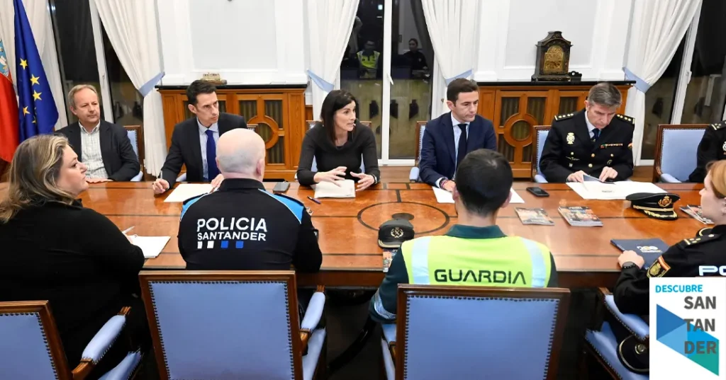 Noticias Santander Santander llevará a cabo una vigilancia “dinámica y activa” para evitar el botellón en ‘Tardebuena’