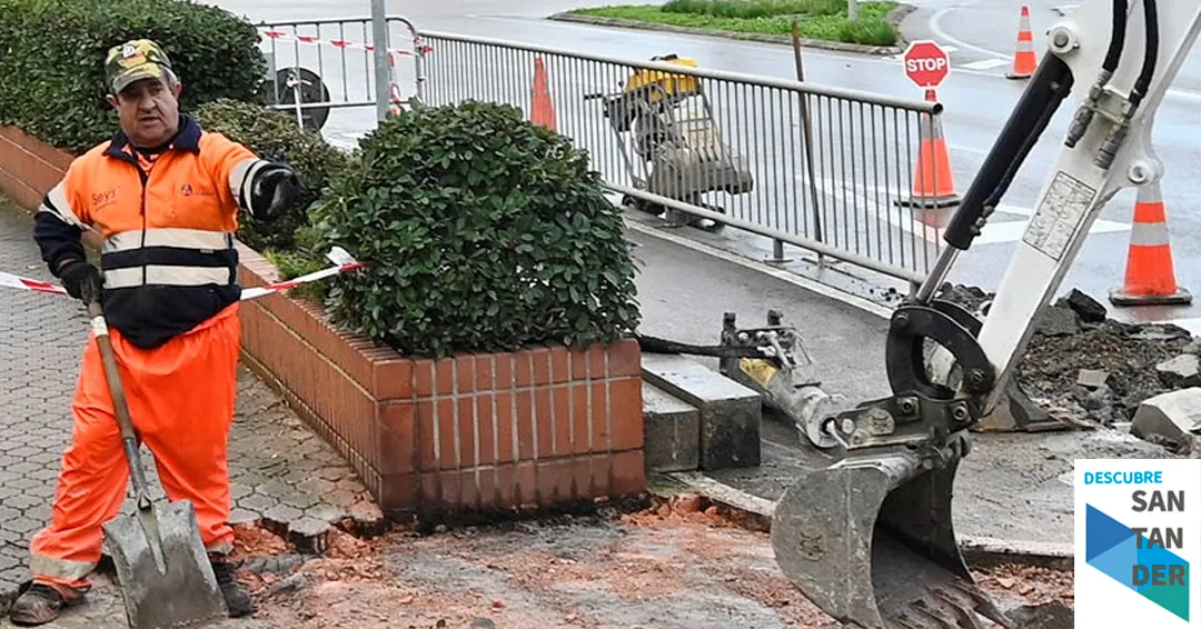 El Ayuntamiento ubica un paso peatonal elevado en Los Castros para mejorar la seguridad vial