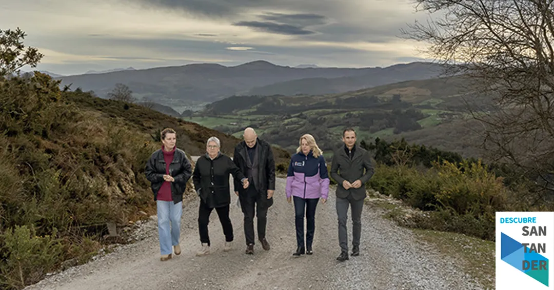 María Jesús Susinos comprueba la mejora de 3 pistas forestales en Los Corrales de Buelna tras una inversión de cerca de medio millón de euros
