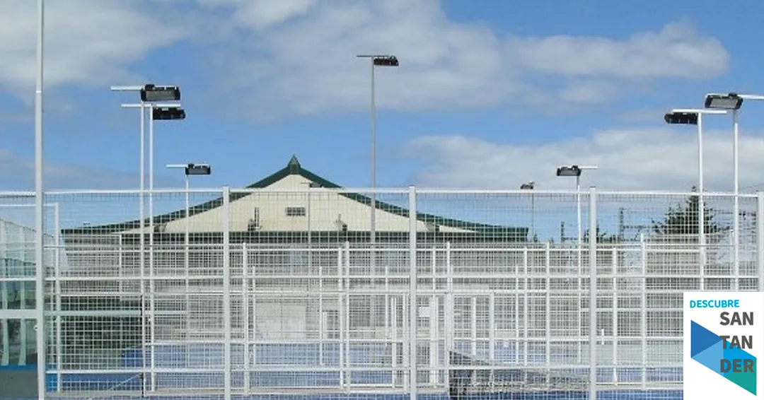 UGT denuncia el deterioro de las instalaciones deportivas del Parque de Cros y la incertidumbre laboral de su plantilla