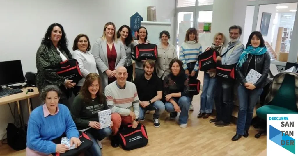 Noticias Suances La concejala de Empleo visita la Lanzadera de Empleo de Suances y destaca su papel en la mejora de la empleabilidad local