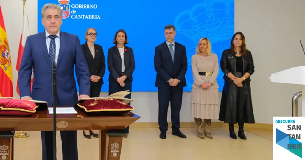 Noticias Cantabria Martínez Abad anima al nuevo director general a que trabaje por un modelo turístico "sostenible, descentralizado y desestacionalizado"